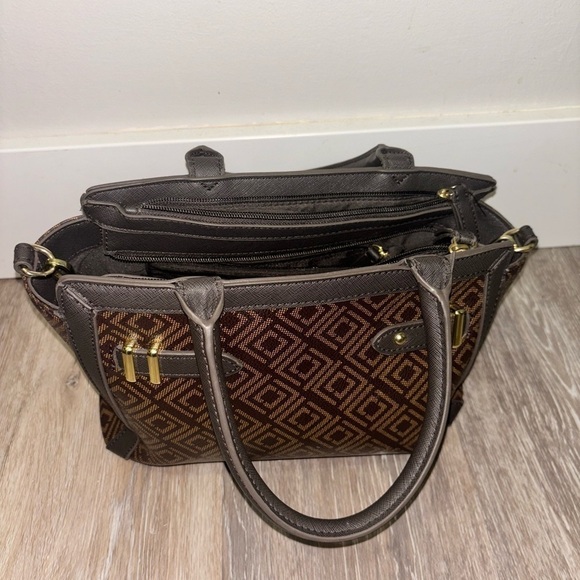 Liz Claiborne Mini Tuxedo Tote Bag - Picture 5 of 7